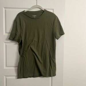 Nwot goodfellow olive green lyndale tee size medium